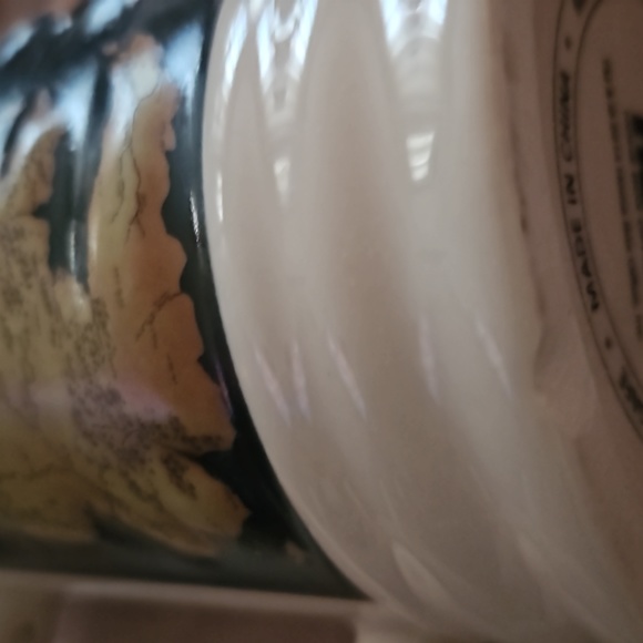 Game of Thrones Rabbit Tanaka 22oz. Westeros Map Beer Stein Mug 2014 - Picture 5 of 5